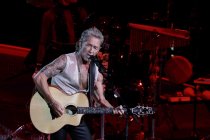 Deutsche Sänger Peter Maffay gastiert auf seiner "So Weit"-Tour in der Lanxess Arena Köln (© Thomas Brill)