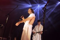 Schwedische Rock-Band Mando Diao gastiert auf ihrer "Ælita"-Tour in der Mitsubishi Electric Halle Düsseldorf (© Thomas Brill)