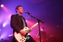 Britische Rock-Band Manic Street Preachers gastiert auf ihrer "Rewind the Film"-Tour in der Live Music Hall Köln (&copy; Thomas Brill)