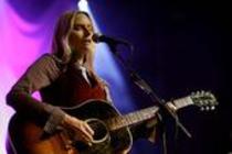 Amerikanische Sängerin und Songwriterin Aimee Mann gastiert auf ihrer "@#%&*! Smilers"-Tour im E-Werk Köln (&copy; Thomas Brill)