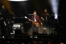 Britischer Musiker und Ex-Beatle Paul McCartney gastiert auf seiner "One on One"-Tour in der ESPRIT-Arena Düsseldorf! (© Thomas Brill)