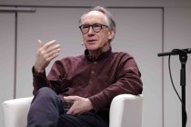 Britische Schriftsteller Ian McEwan gibt drei Monate vor seinem 75. Geburtstag Auskunft über sein Leben und Werk in der Kölner Flora (© Thomas Brill)