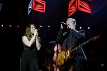 Britische Musiker Melanie Jayne Chisholm und John Miles gastieren bei der Night of the Proms 2017 in der Lanxess-Arena Köln (© Thomas Brill)