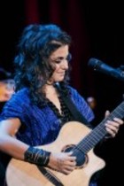 Britisch-georgische Sängerin Katie Melua gastierte auf ihrer "Secret Symphony"-Tour in der Mitsubishi Electric Halle Düsseldorf (© Thomas Brill)