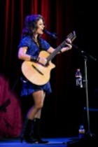 Britisch-georgische Sängerin Katie Melua gastierte auf ihrer "Secret Symphony"-Tour in der Mitsubishi Electric Halle Düsseldorf (© Thomas Brill)