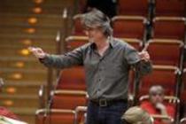 Deutsche Dirigent Ingo Metzmacher leitet das Deutsches Symphonie-Orchester Berlin in der Philharmonie Köln (© Thomas Brill)