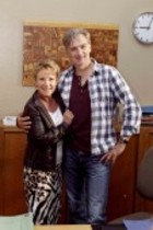 Schauspieler Mariele Millowitsch und Walter Sittler bei den Dreharbeiten zum ZDF-Komödie "Der große Schwindel" am Motiv "Finanzamt" Köln (© Thomas Brill)
