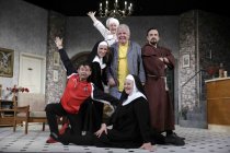 "Et hätt noch immer jot jejange" Schwank in zwei Akten von Barbara Schöller und Peter Millowitsch gastiert vom 13. Oktober 2016 bis 26. März 2017 in der Volksbühne am Rudolfplatz in Köln (© Thomas Brill)