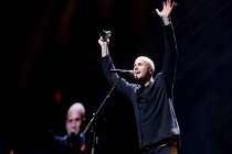 Belgische Singer-Songwriter Jonathan Vandenbroeck alias Milow bei der Night of the Proms 2018 in der Lanxess-Arena Köln (© Thomas Brill)