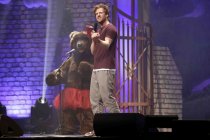 Deutsche Comedian Luke Mockridge gastiert auf seiner "A Way Back To Luckyland"-Tour in der Lanxess-Arena Köln (&copy; Thomas Brill)