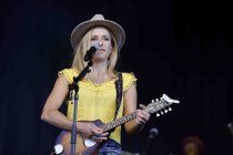 Deutsche Patchwork Country Rock Band More Than Words gastieren auf ihrer "Today"-Tour Open Air am Tanzbrunnen Köln (© Thomas Brill)