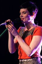 Deutsches Folk-Duo Mrs. Greenbird gastiert auf ihrer "Mrs. Greenbird"-Tour im Gloria Theater Köln (© Thomas Brill)
