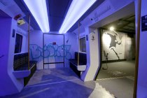 Die Ausstellung „The Mystery of Banksy – A Genius Mind“ gastiert vom 03. November 2023 bis 17. März 2024 im Ex-Autohaus, Oskar-Jäger-Straße 99 in Köln (© Thomas Brill)