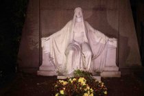 Führung über den ältesten Friedhof der Stadt Köln Nachts auf Melaten auf dem Melatenfriedhof Köln (© Thomas Brill)