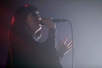 Neuseeländische Elektropop-Band The Naked and Famous gastiert auf ihrer "Simple Forms"-Tour in Die Kantine Köln (© Thomas Brill)