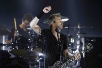 Kanadische Rock-Band Nickelback gastiert auf ihrer "No Fixed Address"-Tour in der Lanxess-Arena Köln (© Thomas Brill)