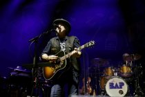 Kölschrockband Niedeckens BAP gastiert auf ihrer "Zeitreise 81/82" - Tour in der Lanxess-Arena Köln (© Thomas Brill)