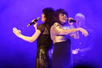 Französische Cover-Band Nouvelle Vague gastiert auf ihrer "20th anniversary, "Should I stay or should I go""-Tour in der Kantine Köln (© Thomas Brill)