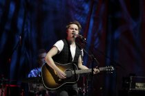 Deutsche Popsänger Johannes Oerding gastiert auf seiner "Für immer ab jetzt"-Tour in der Lanxess-Arena Köln (&copy; Thomas Brill)