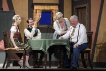 Lustspiel von Franz Streicher "Opa wird verkauft" mit Peter Millowitsch, Andrea Spatzek & Ensemble gastiert vom 08. Januar bis 06. März 2020 in der Volksbühne am Rudolfplatz in Köln (© Thomas Brill)
