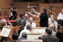 Britische Dirigent Antonio Pappano leitet die Wiener Philharmoniker in der Philharmonie Köln (© Thomas Brill)