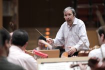 Pianist Murray Perahia leitet die Academy of St. Martin in the Fields in der Philharmonie Köln (© Thomas Brill)