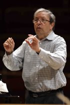 Pianist Murray Perahia leitet die Academy of St. Martin in the Fields in der Philharmonie Köln (© Thomas Brill)