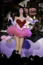 Amerikanische Sängerin und Songwriterin Katy Perry gastiert auf ihrer "Teenage Dream"-Tour im Palladium Köln (© Thomas Brill)