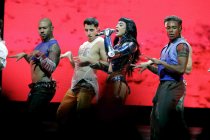 Amerikanische Sängerin Katy Perry gastiert auf ihrer "The Lifetimes"-Tour in der Lanxess-Arena Köln (© Thomas Brill)