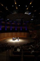 Deutsche Sopranistin Marlis Petersen gastiert in Begleitung des deutschen Pianisten Stephan Matthias Lademann in der Kölner Philharmonie (© Thomas Brill)