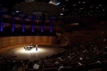 Deutsche Sopranistin Marlis Petersen gastiert in Begleitung des deutschen Pianisten Stephan Matthias Lademann in der Kölner Philharmonie (© Thomas Brill)