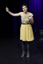 Deutsche Kabarettistin Mia Pittroff gastiert auf ihrer "Ganz schön viel Landschaft hier"-Tour im Comedia Theater Köln (© Thomas Brill)
