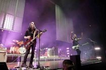Internationale Rockband Placebo gastiert auf ihrer "Never Let Me Go"-Tour in der Lanxess-Arena Köln (© Thomas Brill)