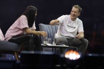 Deutsche Komiker Oliver Pocher gastiert mit seine Ehefrau Amira Pocher auf seiner "gefährliche ehrlich"-Tour in der Lanxess-Arena Köln (© Thomas Brill)