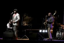 Amerikanische Sänger Gregory Porter gastiert auf seiner „Take Me to the Alley“-Tour in der Mitsubishi Electric Halle Düsseldorf (© Thomas Brill)