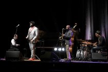 Amerikanische Sänger Gregory Porter gastiert auf seiner „Take Me to the Alley“-Tour in der Mitsubishi Electric Halle Düsseldorf (© Thomas Brill)