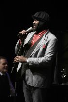 Amerikanische Sänger Gregory Porter gastiert auf seiner „Take Me to the Alley“-Tour in der Mitsubishi Electric Halle Düsseldorf (© Thomas Brill)
