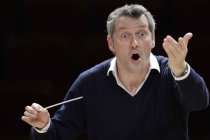Deutsche Dirigent Markus Poschner leitet das Orchestra della Svizzera italiana in der Kölner Philharmonie (© Thomas Brill)