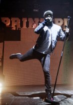 Deutsche Rapper Friedrich Kautz alias Prinz Pi gastierte auf seiner "Im Westen nix Neues"-Tour im Stahlwerk Düsseldorf (© Thomas Brill)