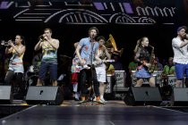 Deutsche Brass und Marching Band Querbeat gastiert bei der Veranstaltung „Elfter Elfter - immer wieder kölsche Lieder" in der Lanxess-Arena Köln (© Thomas Brill)
