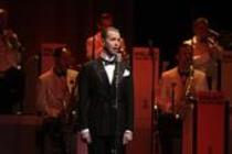 Deutsche Sänger Max Raabe und das Palast Orchester gastiert auf ihrer "Heute Nacht oder nie"-Tournee in der Lanxessarena Köln (© Thomas Brill)
