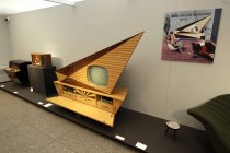 Die Ausstellung über 120 Jahre Design von Rundfunkgeräten "RADIO Zeit" gastiert vom 19. Januar bis 05. Juni 2016 im Museums für Angewante Kunst in Köln (© Thomas Brill)