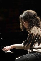 Italienische Pianistin Beatrice Rana gastiert mit Werken von Frédéric Chopin, Claude Debussy und Igor Strawinsky in der Kölner Philharmonie (© Thomas Brill)