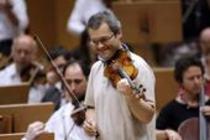 Russische Violinist Vadim Repin begleitet das London Symphony Orchestra unter der Leitung des russischen Dirigenten Valery Gergiev in der Philharmonie Köln (© Thomas Brill)