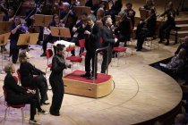Amerikanische Dirigent Kent Nagano leitet das Concerto Köln in der Kölner Philharmonie (© Thomas Brill)