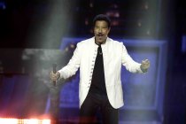 Amerikanischer Soul-Sänger Lionel Richie gastiert auf seiner "Say Hello To The Hits"-Tour in der Lanxess-Arena Köln (© Thomas Brill)