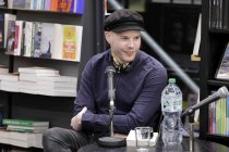 Finnische Schriftsteller Matias Riikonen und Hans-Gerd Koch sprechen über Riikonens neustes Roman "Matara" in der Buchhandlung Klaus Bittner Köln (© Thomas Brill)