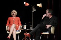 Deutsche Schlagersängerin Mary Roos und der deutsche Kabarettist Wolfgang Trepper gastieren mit ihrer Programm "Nutten, Koks und frische Erdbeeren"-Tour im Gloria Theater Köln (&copy; Thomas Brill)