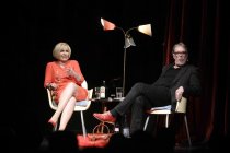 Deutsche Schlagersängerin Mary Roos und der deutsche Kabarettist Wolfgang Trepper gastieren mit ihrer Programm "Nutten, Koks und frische Erdbeeren"-Tour im Gloria Theater Köln (&copy; Thomas Brill)