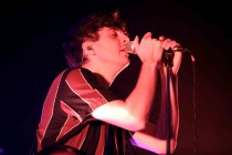 Deutsche Singer-Songwriter Marius Lauber alias Roosevelt gastiert auf seiner "Roosevelt"-Tour in der Live Music Hall Köln (© Thomas Brill)